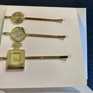 CHANEL Gold Hair Accessories Set